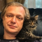 Пластический хирург Игорь Белый и кот